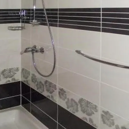 Gorgeous In نوفي فينودولسكي