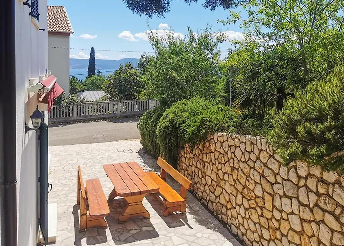 Gorgeous In Lejlighed Novi Vinodolski